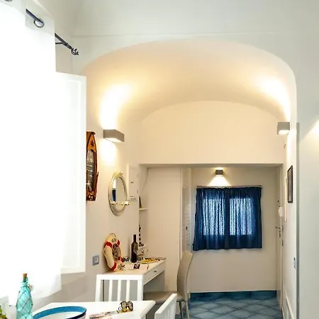 Scirocco - Amazing With Terrace In Center アパート