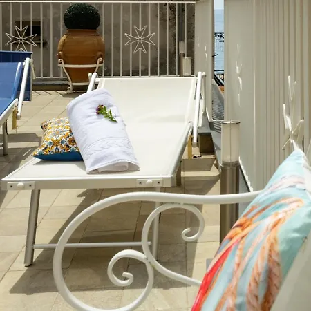 アパート Scirocco - Amazing With Terrace In Center *