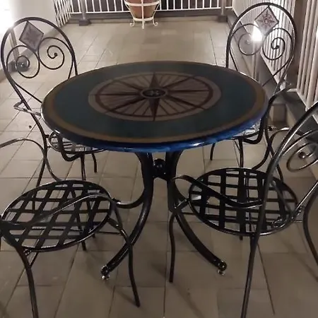 アパート Scirocco - Amazing With Terrace In Center *