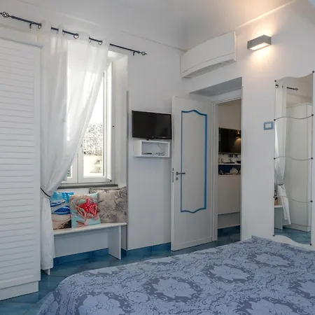 Apartmán Scirocco - Amazing With Terrace In Center *