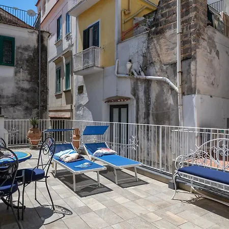 Apartmán Scirocco - Amazing With Terrace In Center
